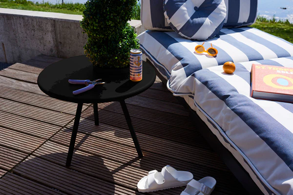Bakkes Indoor Outdoor Planter Table - Image 7
